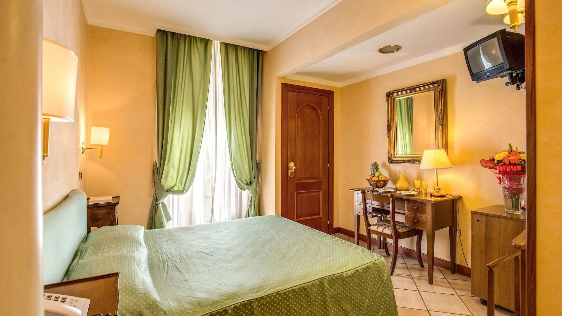Hotel Montreal Рим Италия