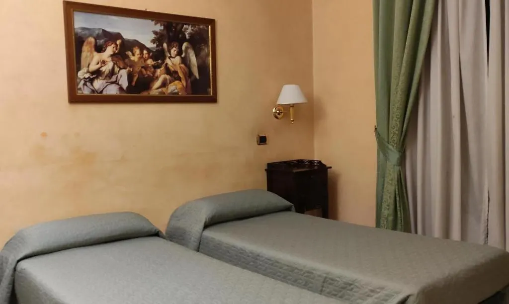 Hotel Montreal Рим
