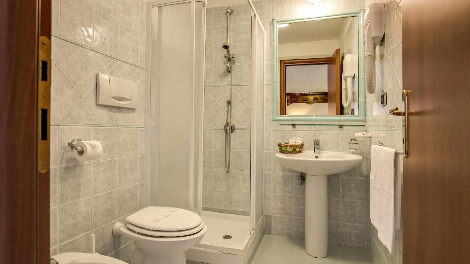 Hotel Montreal Рим
