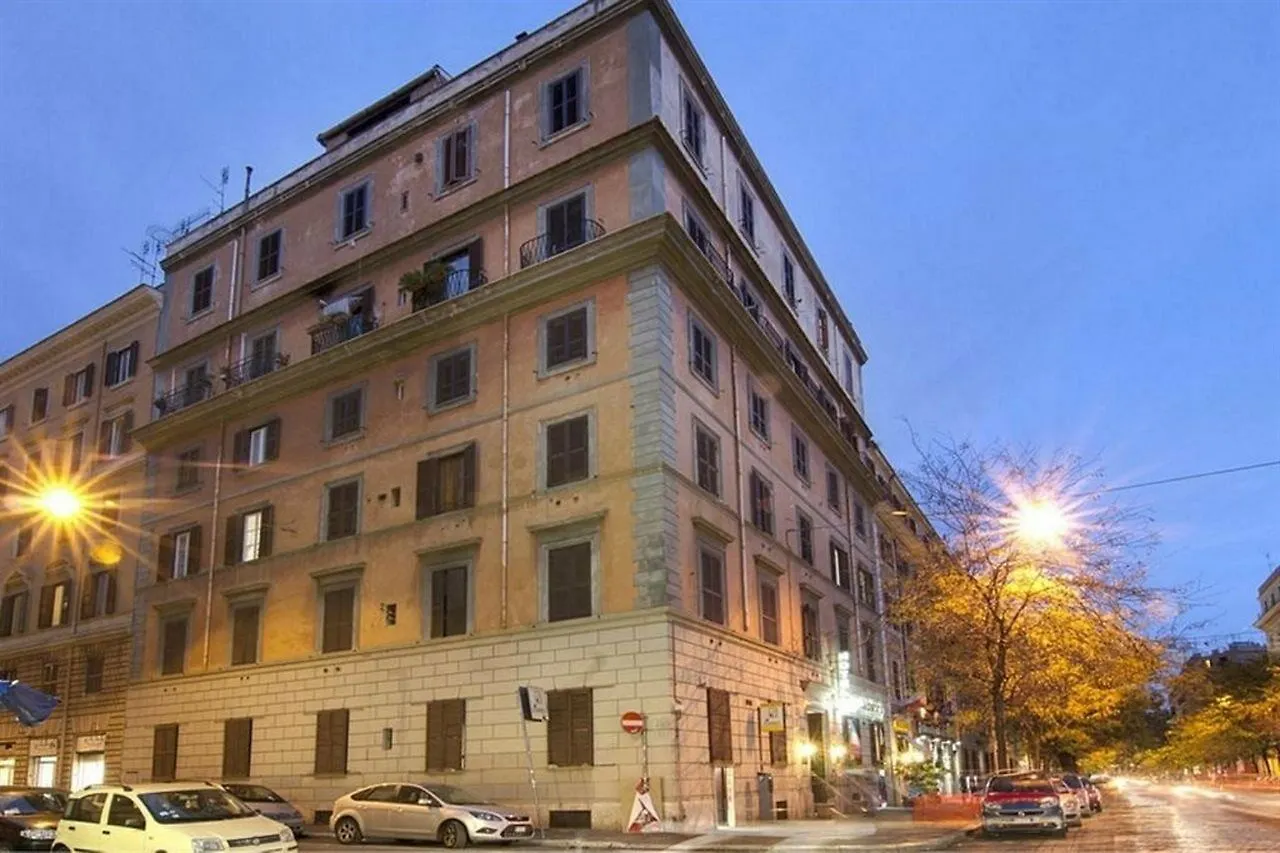 Hotel Montreal Рим